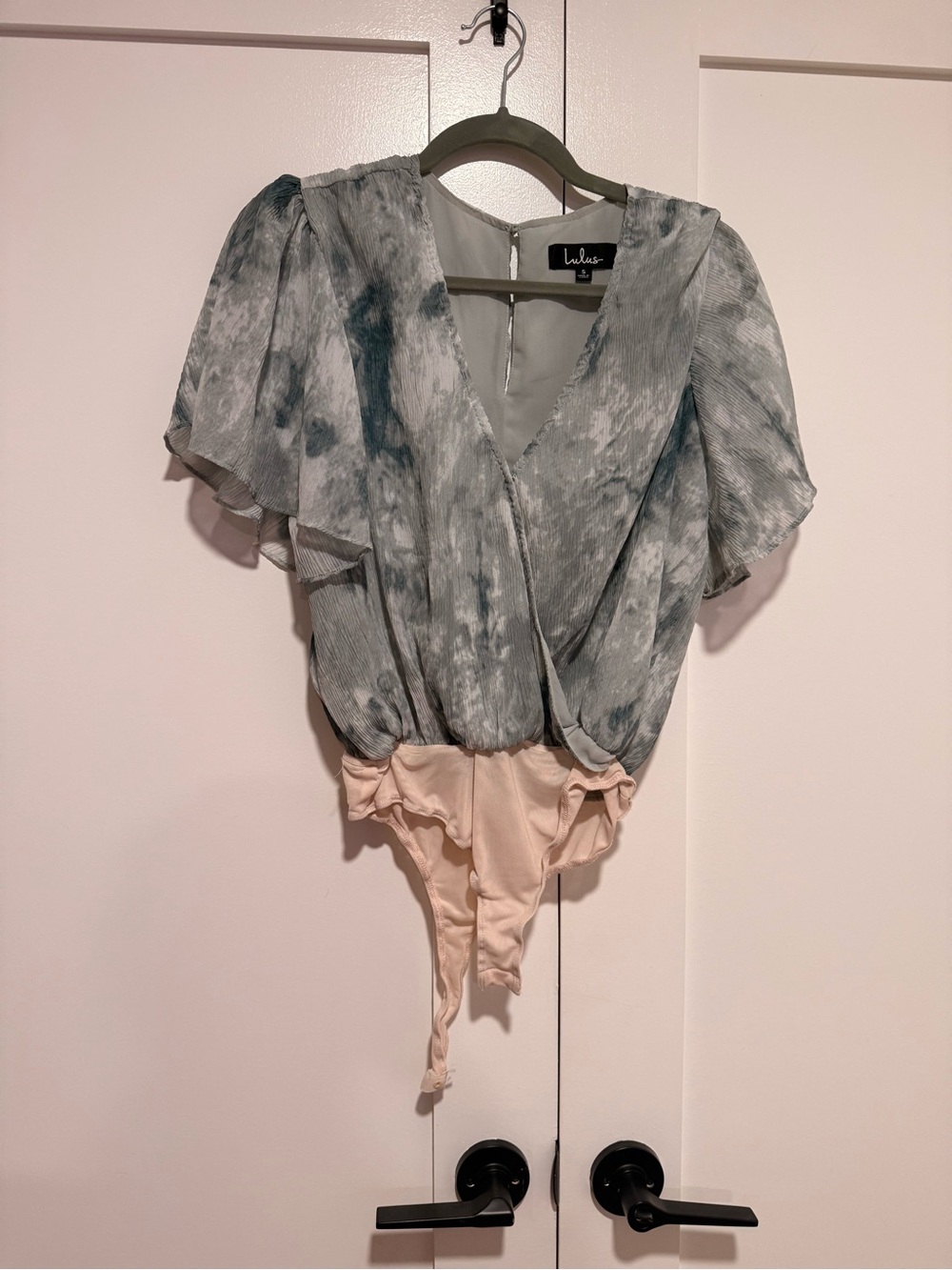 Lulu's Blue-Grey Watercolor Surplice Flutter Sleeve Bodysuit